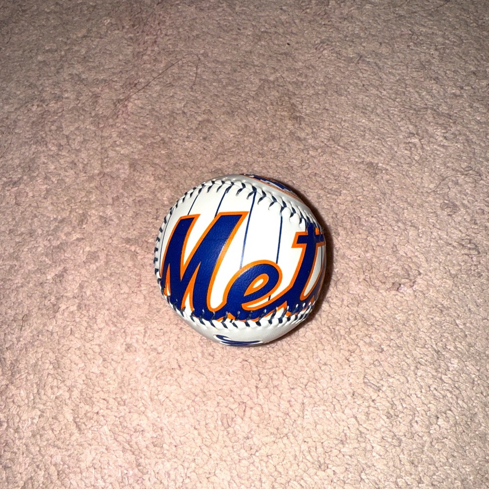 NY Mets Collectible Baseball